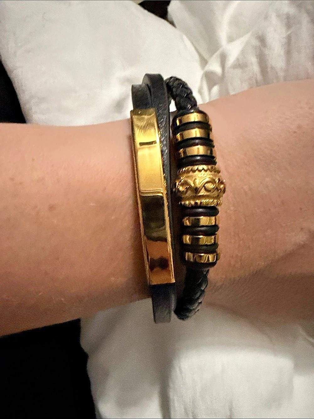 Serasar Shine Leather Bracelet in Black & Gold NWT